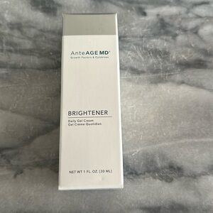 NEW AnteAge MD Brightener NIB new in box. No longer available. Original formula